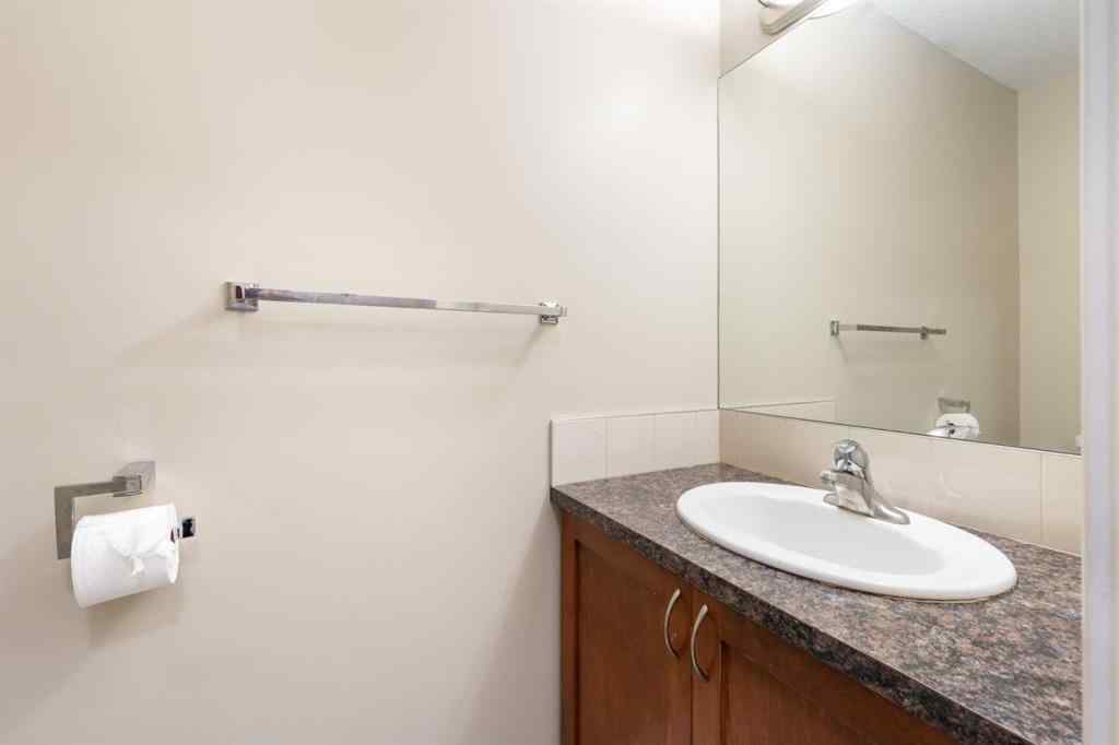 MLS® A2245812 - 220 Bayside Point SW in Bayside Airdrie, Residential