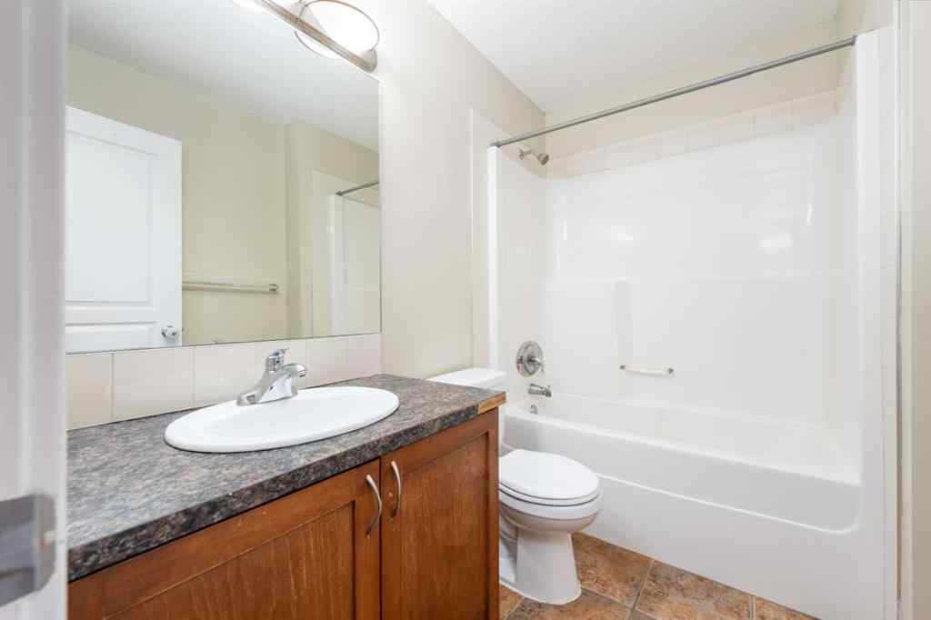 MLS® A2245812 - 220 Bayside Point SW in Bayside Airdrie, Residential