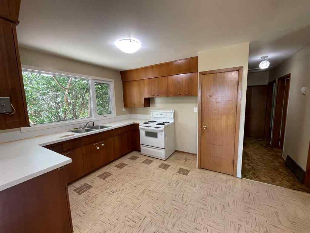 MLS® A2245820 - 5420 Willock Crescent  in NONE Swan Hills, Residential