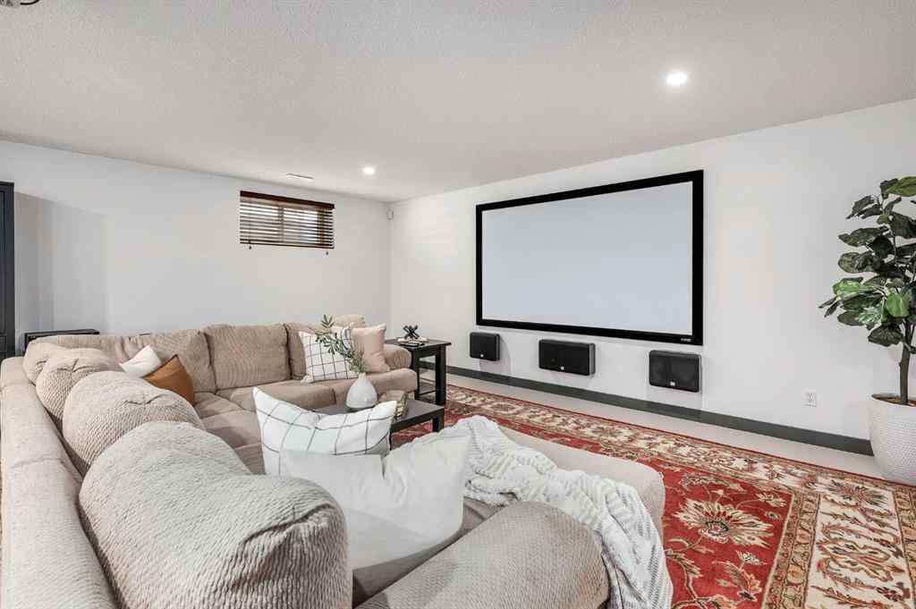 MLS® A2245823 - 2815 Canmore Road NW in Banff Trail Calgary, Residential