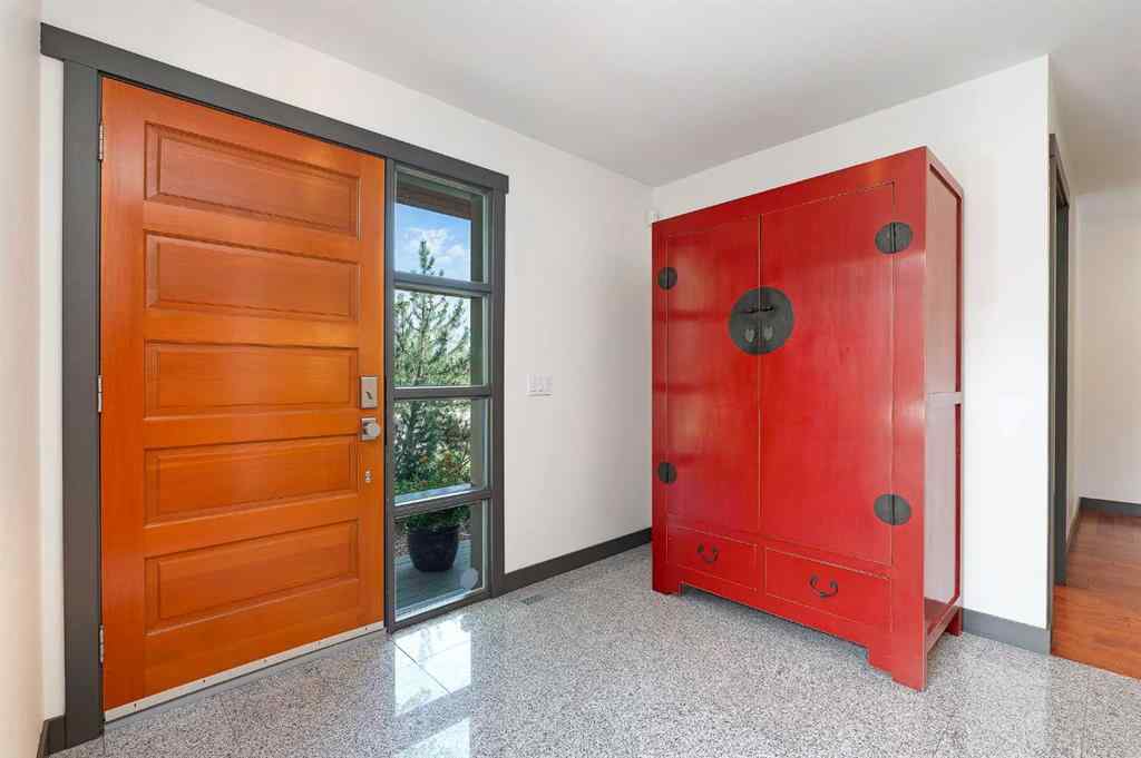 MLS® A2245823 - 2815 Canmore Road NW in Banff Trail Calgary, Residential