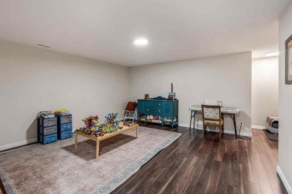 MLS® A2245827 - 225 Lasalle Terrace W in Garry Station Lethbridge, Residential