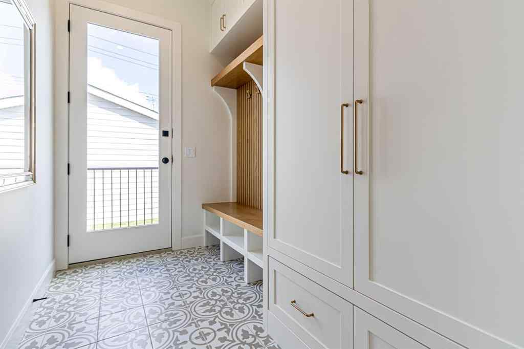 MLS® A2245834 - 1940 50 Avenue SW in Altadore Calgary, Residential