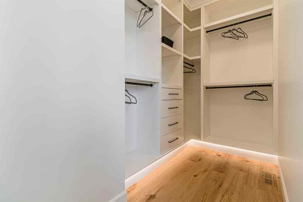 MLS® A2245834 - 1940 50 Avenue SW in Altadore Calgary, Residential