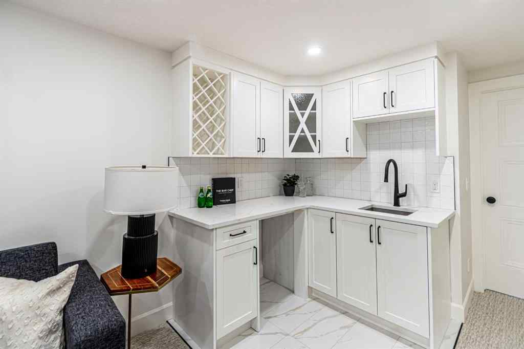 MLS® A2245834 - 1940 50 Avenue SW in Altadore Calgary, Residential