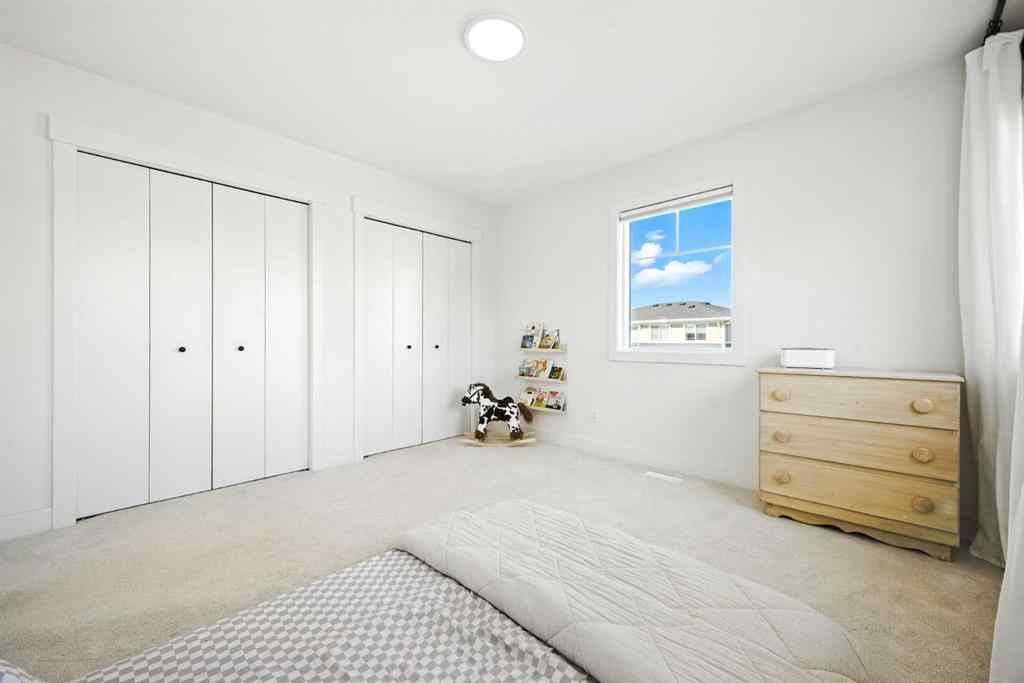 MLS® A2245835 - 5 Sundown Close  in Sunset Ridge Cochrane, Residential