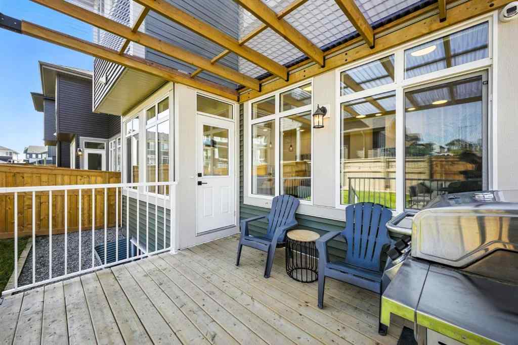 MLS® A2245835 - 5 Sundown Close  in Sunset Ridge Cochrane, Residential