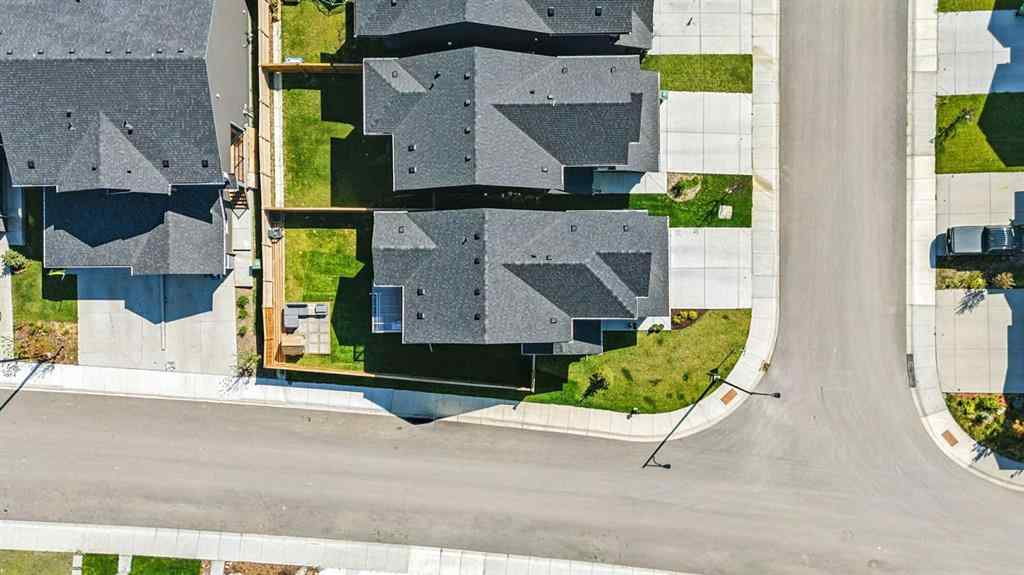 MLS® A2245835 - 5 Sundown Close  in Sunset Ridge Cochrane, Residential