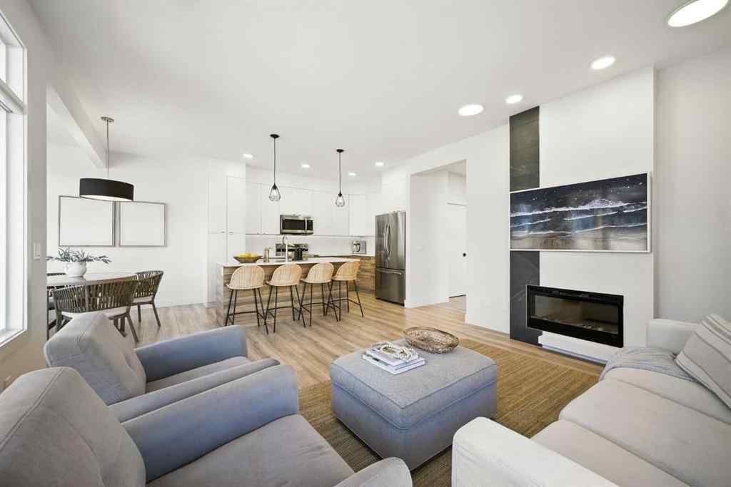 MLS® A2245835 - 5 Sundown Close  in Sunset Ridge Cochrane, Residential