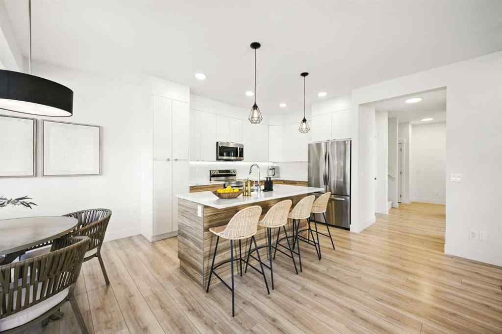 MLS® A2245835 - 5 Sundown Close  in Sunset Ridge Cochrane, Residential