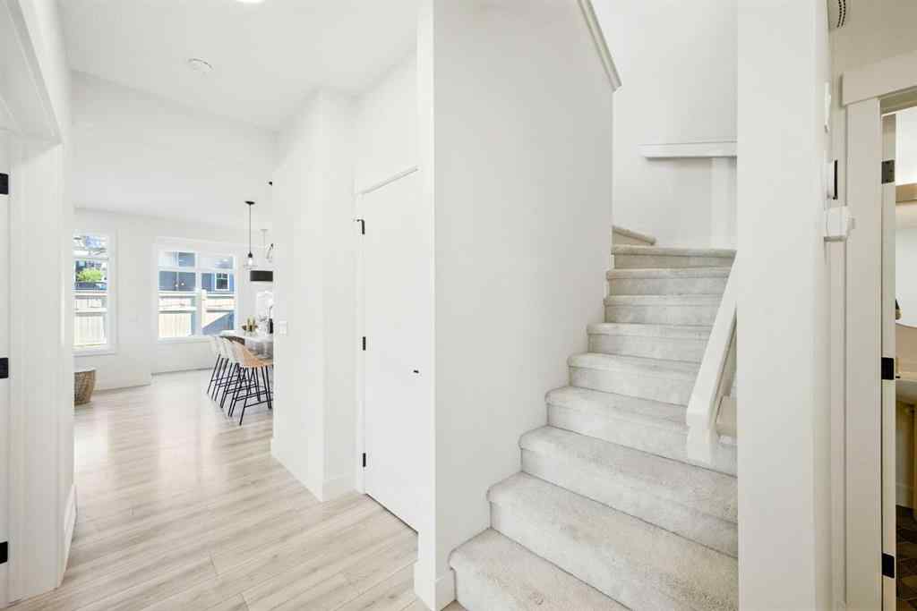 MLS® A2245835 - 5 Sundown Close  in Sunset Ridge Cochrane, Residential