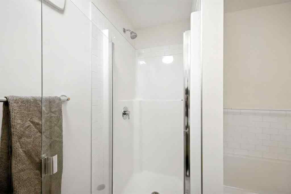 MLS® A2245835 - 5 Sundown Close  in Sunset Ridge Cochrane, Residential