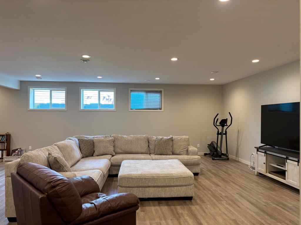 MLS® A2245836 - 217 6 Avenue  in NONE Stirling, Residential