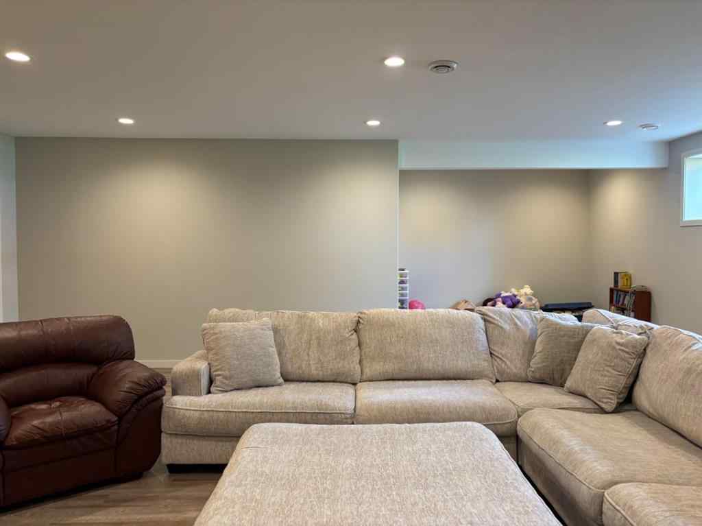 MLS® A2245836 - 217 6 Avenue  in NONE Stirling, Residential