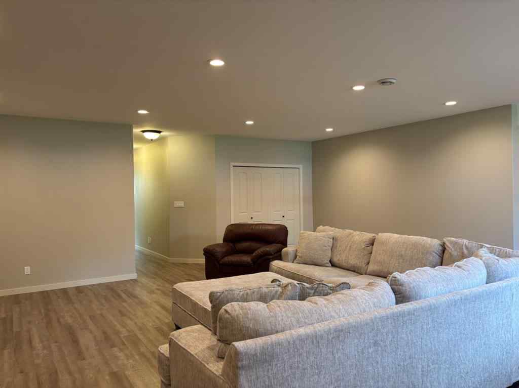 MLS® A2245836 - 217 6 Avenue  in NONE Stirling, Residential