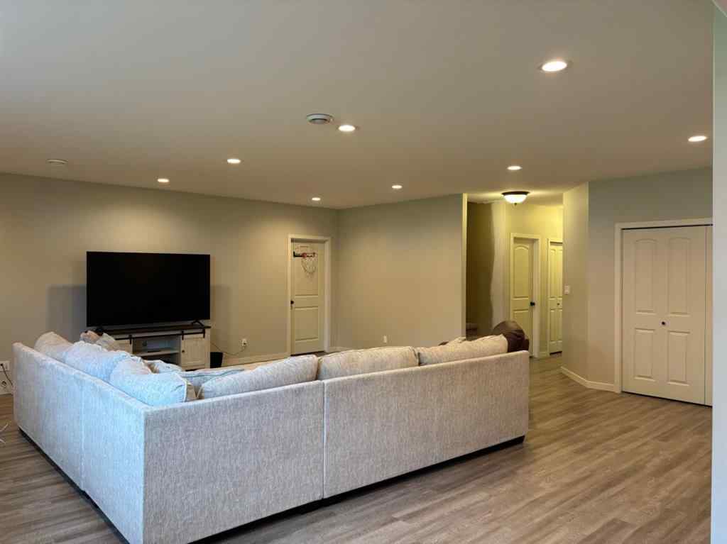 MLS® A2245836 - 217 6 Avenue  in NONE Stirling, Residential