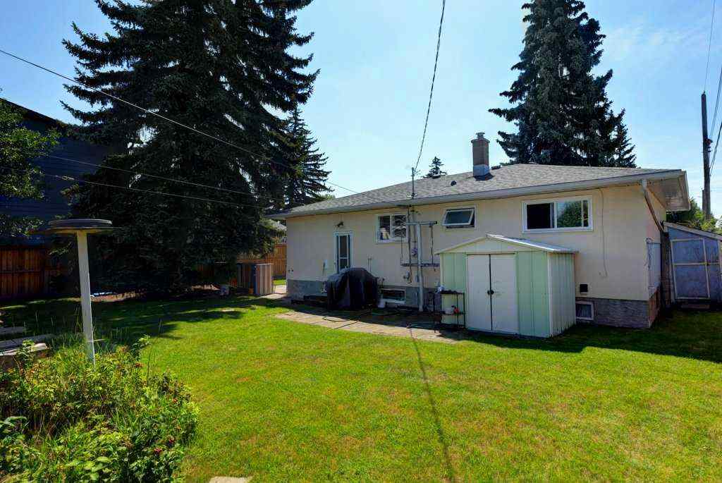 MLS® A2245841 - 1008 89 Avenue SW in Haysboro Calgary, Residential