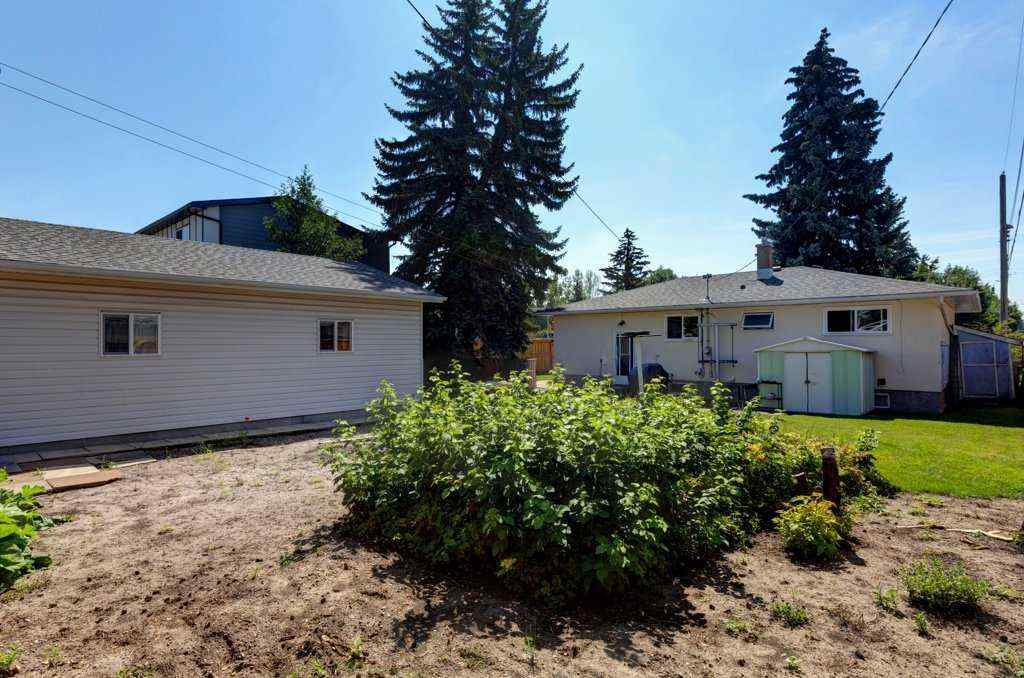 MLS® A2245841 - 1008 89 Avenue SW in Haysboro Calgary, Residential