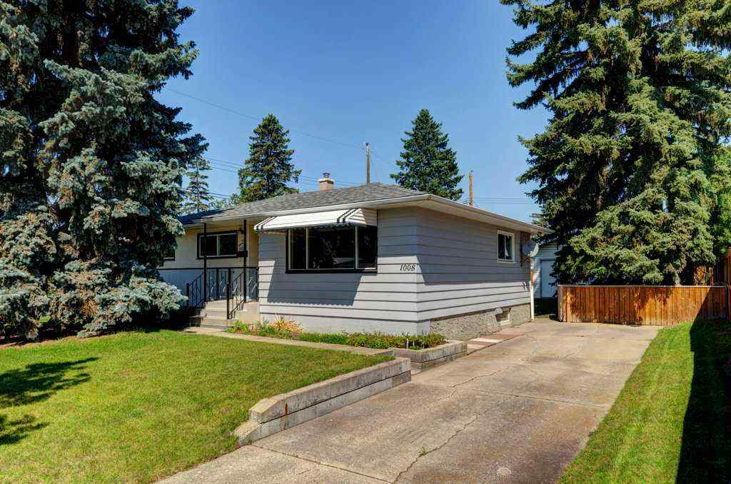 MLS® A2245841 - 1008 89 Avenue SW in Haysboro Calgary, Residential