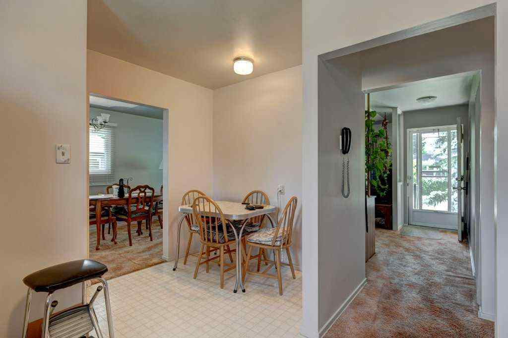 MLS® A2245841 - 1008 89 Avenue SW in Haysboro Calgary, Residential