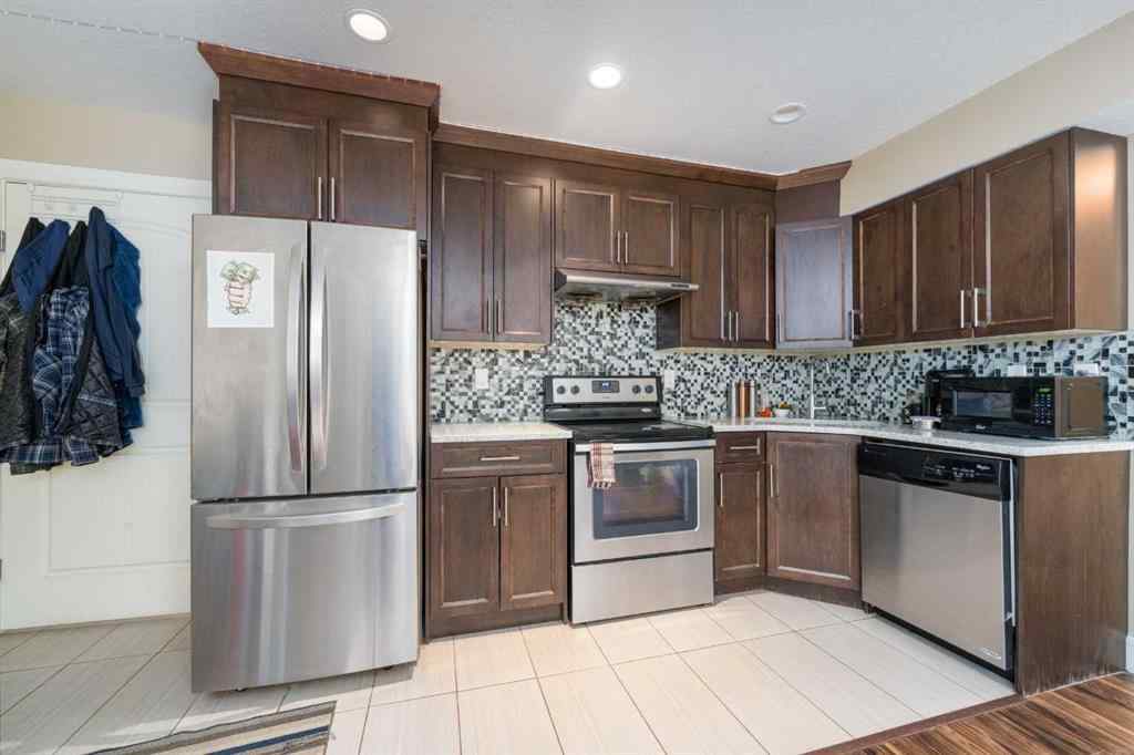 MLS® A2245846 - 150 Saddlelake Grove NE in Saddle Ridge Calgary, Residential