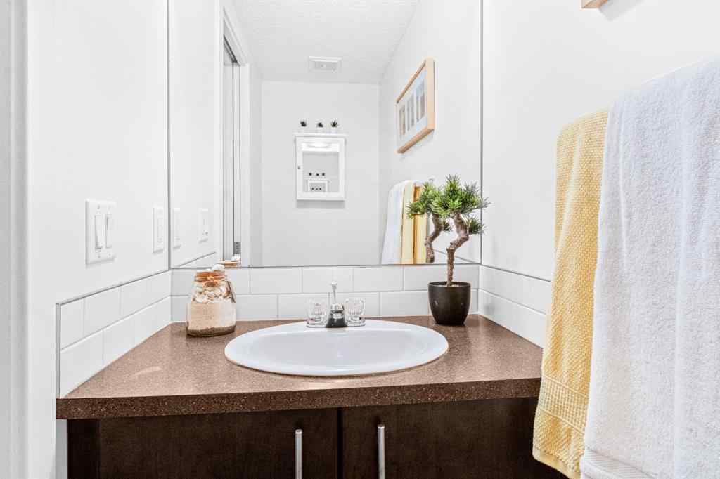 MLS® A2245856 - Unit #1006 2445 Kingsland Road SE in Kings Heights Airdrie, Residential