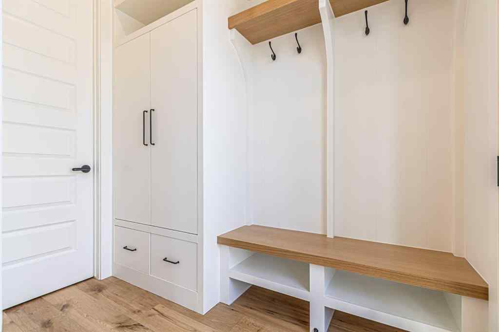 MLS® A2245859 - 2050 41 Avenue SW in Altadore Calgary, Residential