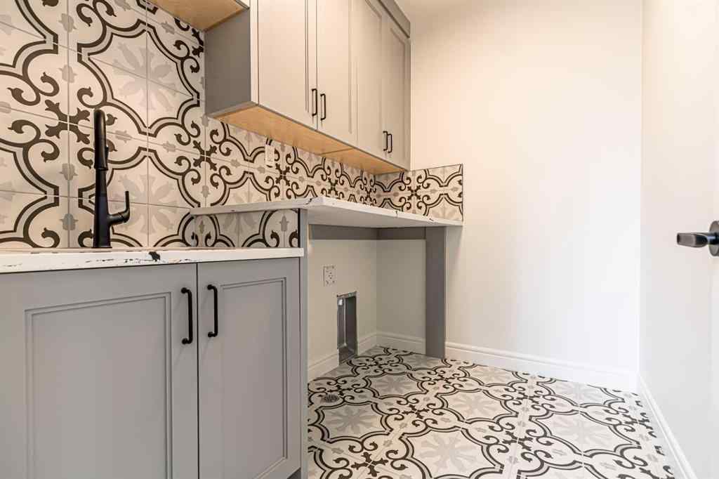 MLS® A2245859 - 2050 41 Avenue SW in Altadore Calgary, Residential