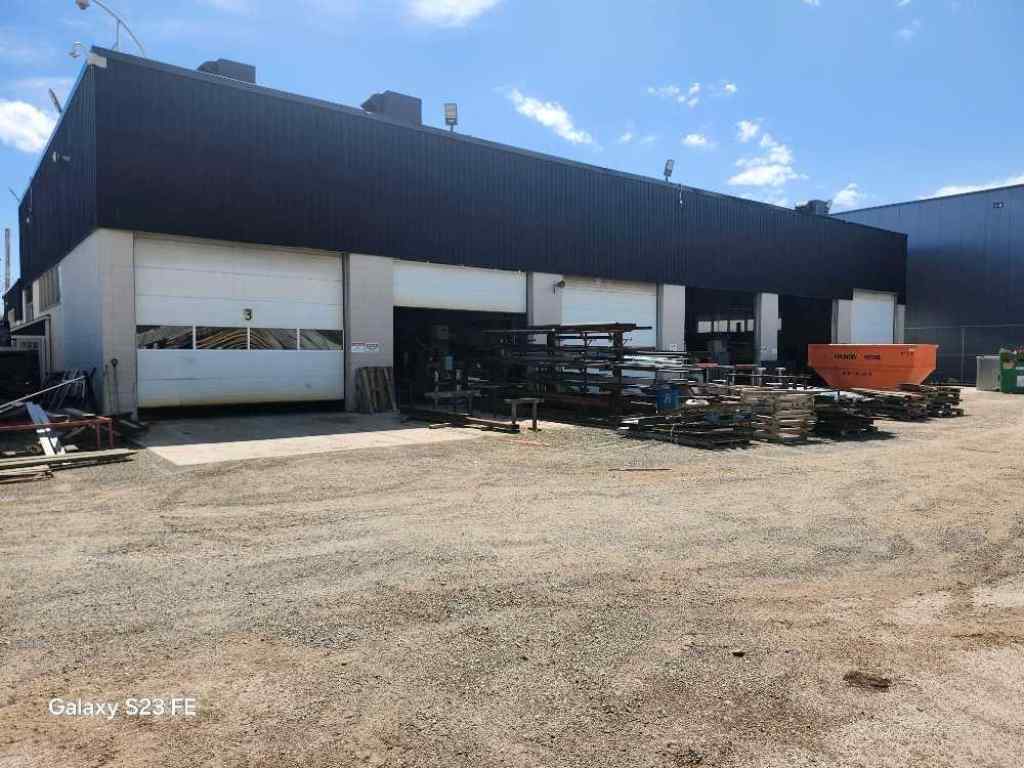 MLS® A2245867 - 926 46 Avenue SE in Highfield Calgary, Commercial