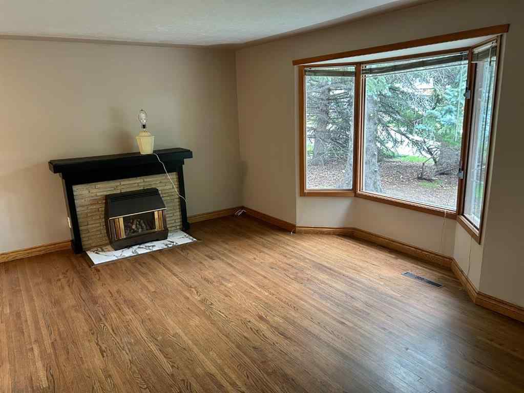 MLS® A2245871 - 208 23 Street S in Glendale Lethbridge, Residential