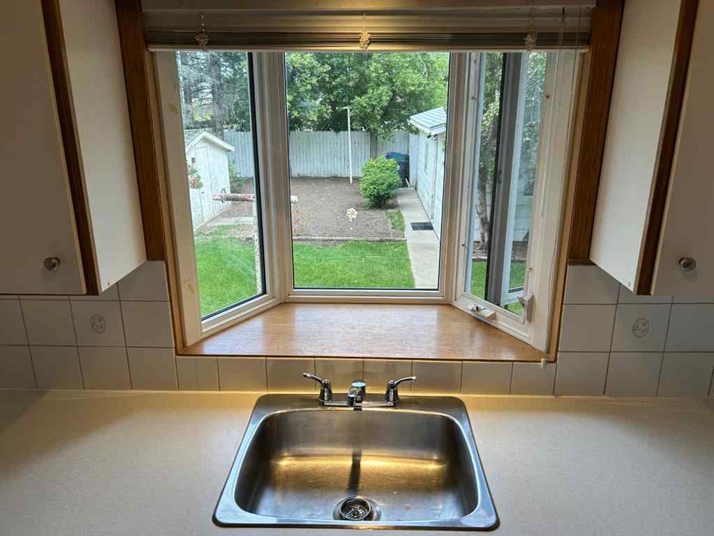 MLS® A2245871 - 208 23 Street S in Glendale Lethbridge, Residential