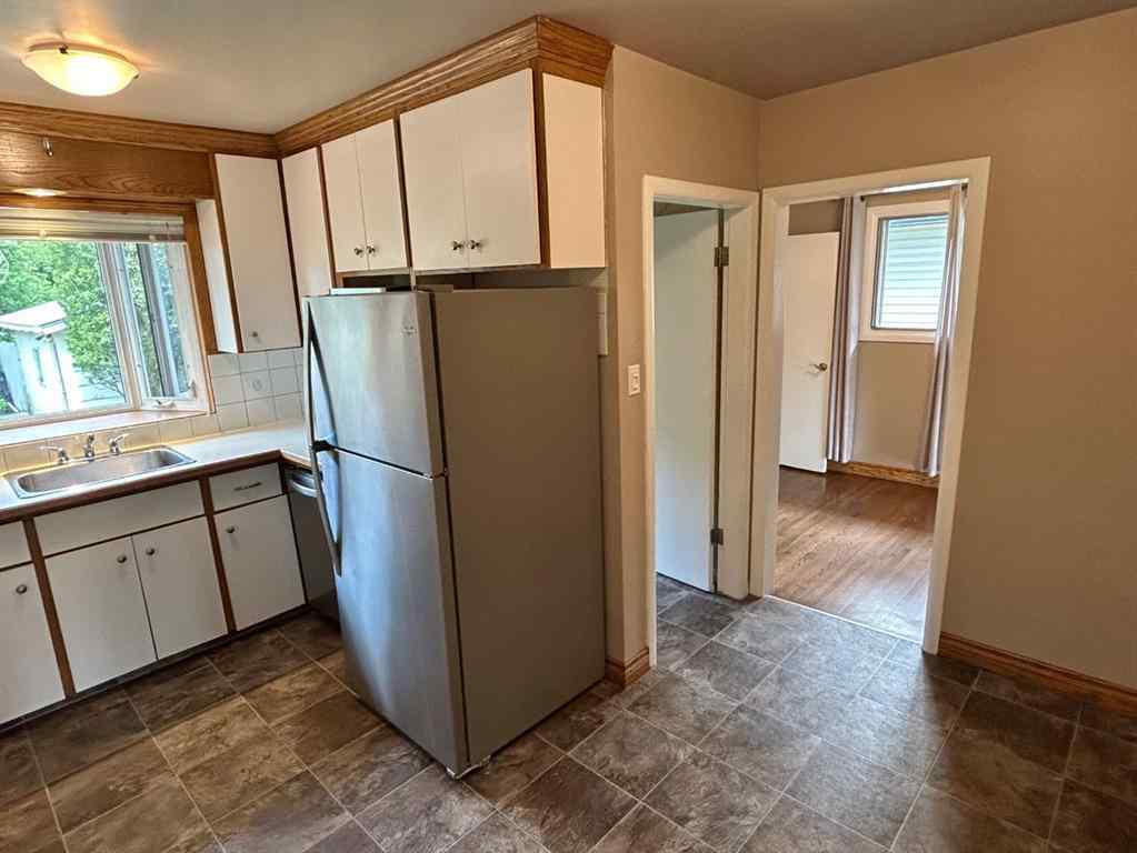 MLS® A2245871 - 208 23 Street S in Glendale Lethbridge, Residential
