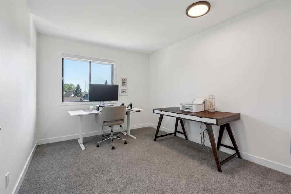 MLS® A2245880 - 4 Coach Ridge Close SW in Coach Hill Calgary, Residential