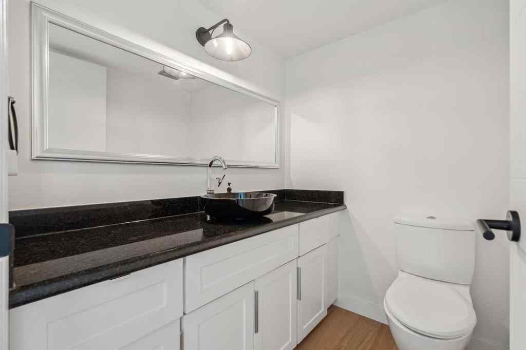 MLS® A2245880 - 4 Coach Ridge Close SW in Coach Hill Calgary, Residential