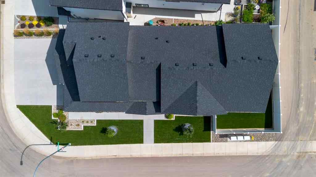 MLS® A2245884 - 648 Sixmile Crescent S in Southgate Lethbridge, Residential