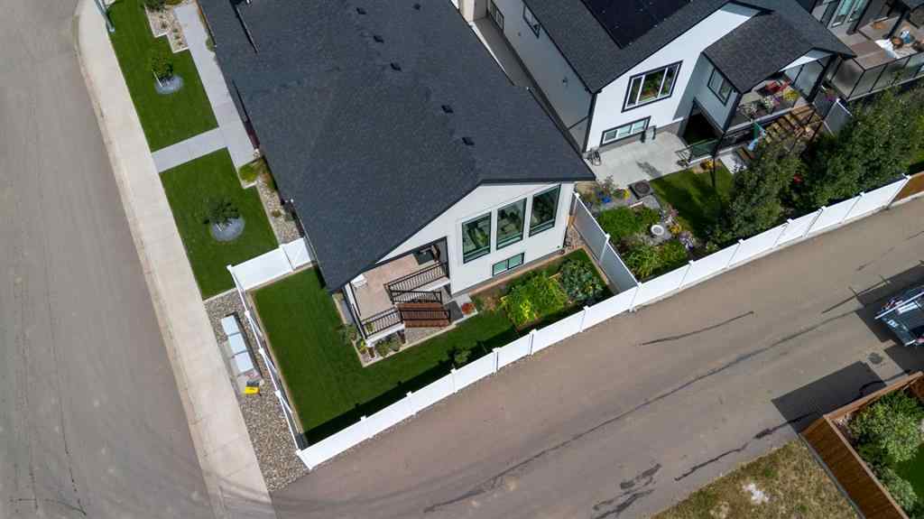 MLS® A2245884 - 648 Sixmile Crescent S in Southgate Lethbridge, Residential