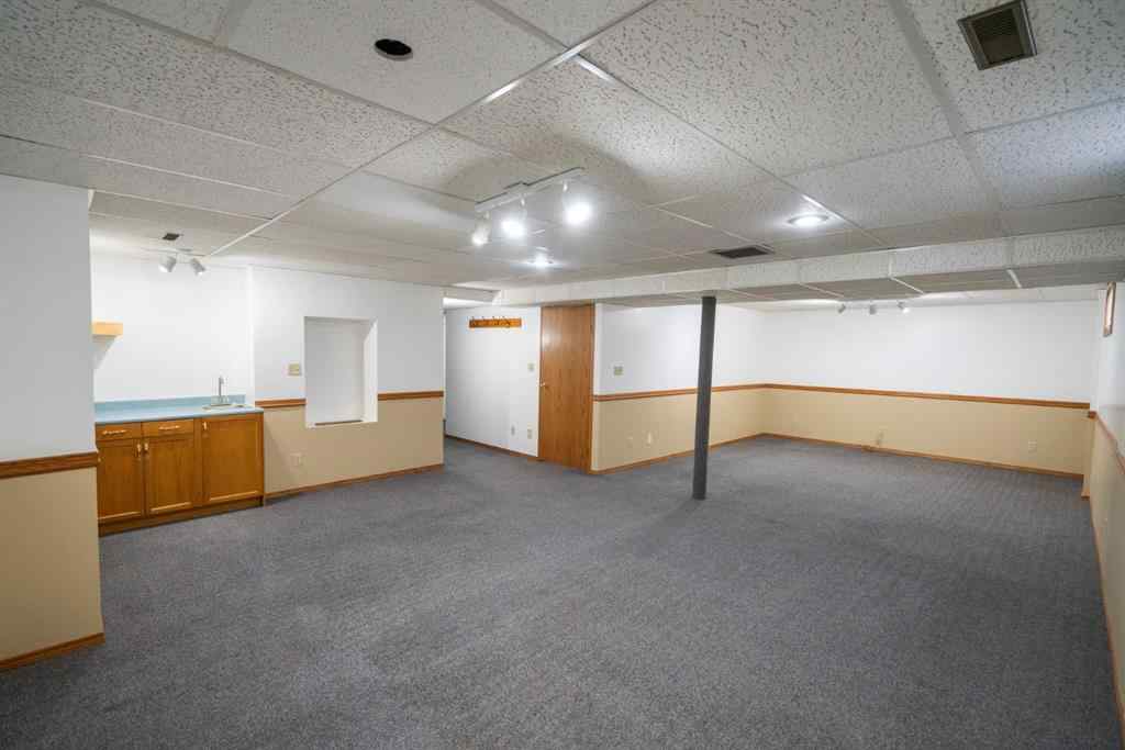 MLS® A2245908 - 5426 60 Street  in Victoria Park Camrose, Residential