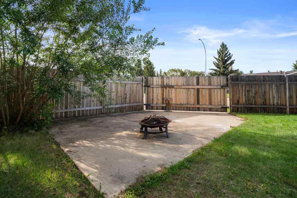 MLS® A2245908 - 5426 60 Street  in Victoria Park Camrose, Residential