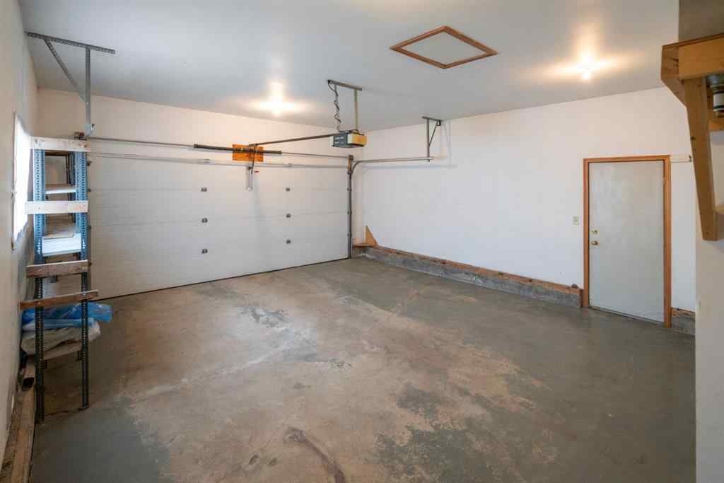 MLS® A2245908 - 5426 60 Street  in Victoria Park Camrose, Residential