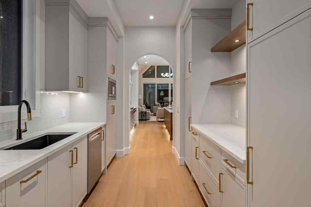 MLS® A2245914 - 2920 Toronto Crescent NW in St Andrews Heights Calgary, Residential