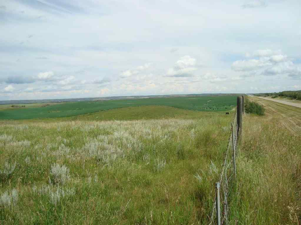 MLS® A2245923 - SW,26,35,22,W$M Hi way 590 Highway  in NONE Elnora, Agri-Business