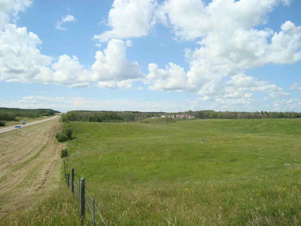 MLS® A2245923 - SW,26,35,22,W$M Hi way 590 Highway  in NONE Elnora, Agri-Business