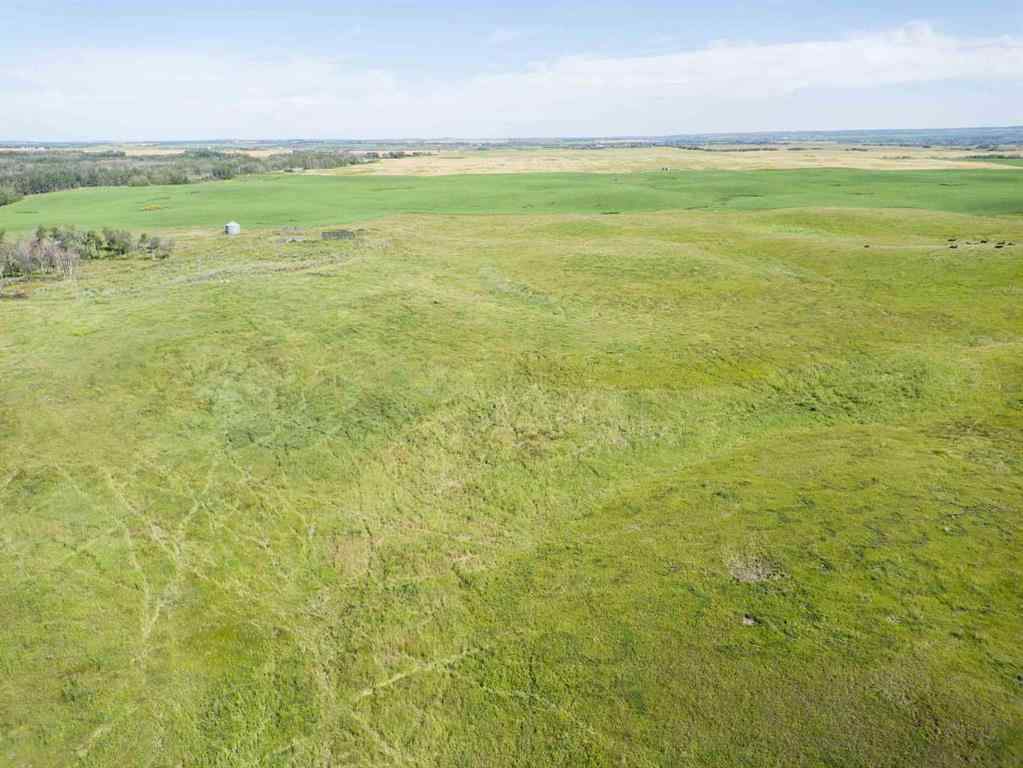 MLS® A2245923 - SW,26,35,22,W$M Hi way 590 Highway  in NONE Elnora, Agri-Business