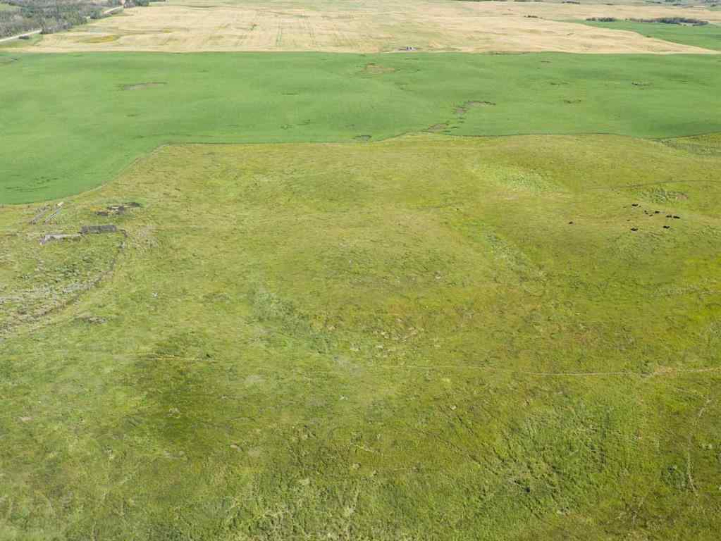 MLS® A2245923 - SW,26,35,22,W$M Hi way 590 Highway  in NONE Elnora, Agri-Business