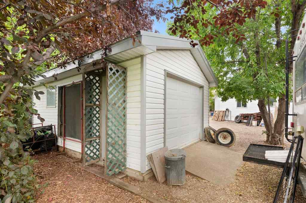 MLS® A2245926 - 1332 4A Avenue  in NONE Dunmore, Residential