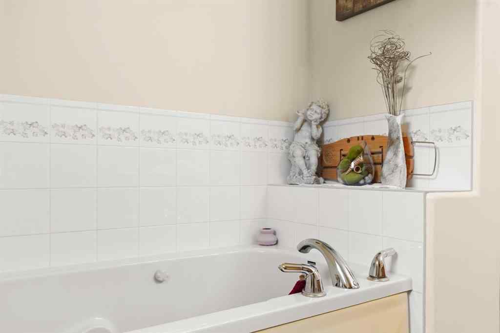 MLS® A2245926 - 1332 4A Avenue  in NONE Dunmore, Residential