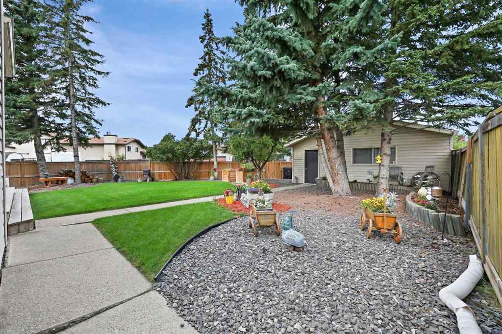 MLS® A2245949 - 40 Woodbrook Court SW in Woodbine Calgary, Residential