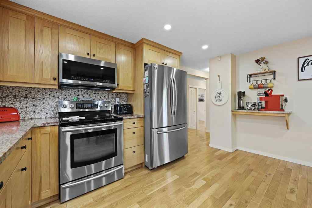 MLS® A2245949 - 40 Woodbrook Court SW in Woodbine Calgary, Residential