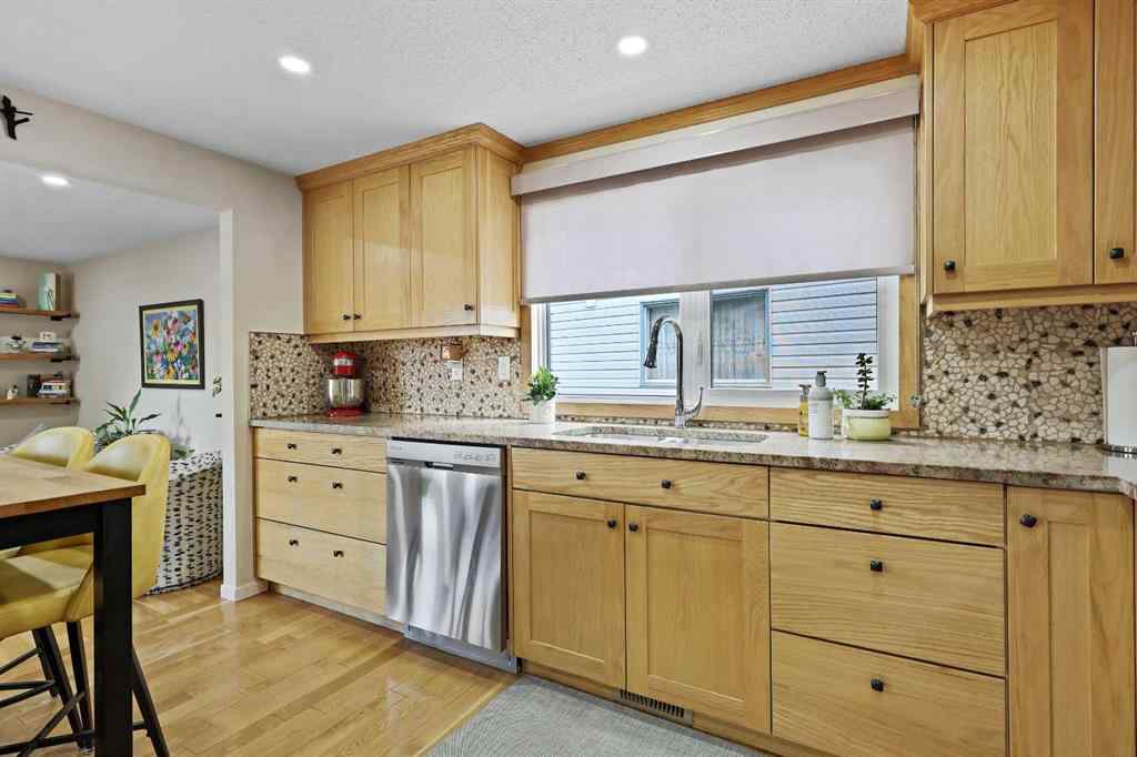 MLS® A2245949 - 40 Woodbrook Court SW in Woodbine Calgary, Residential