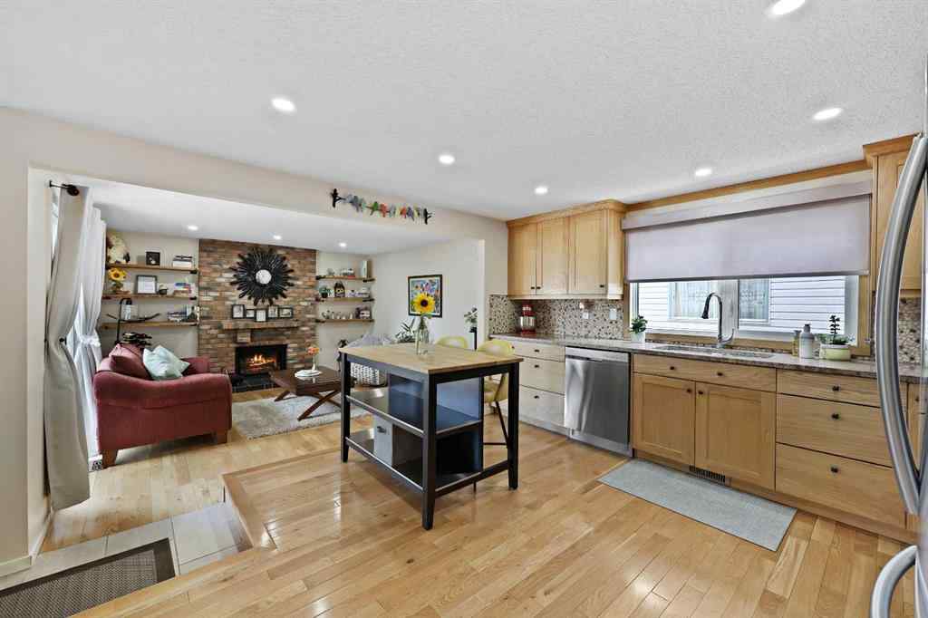 MLS® A2245949 - 40 Woodbrook Court SW in Woodbine Calgary, Residential